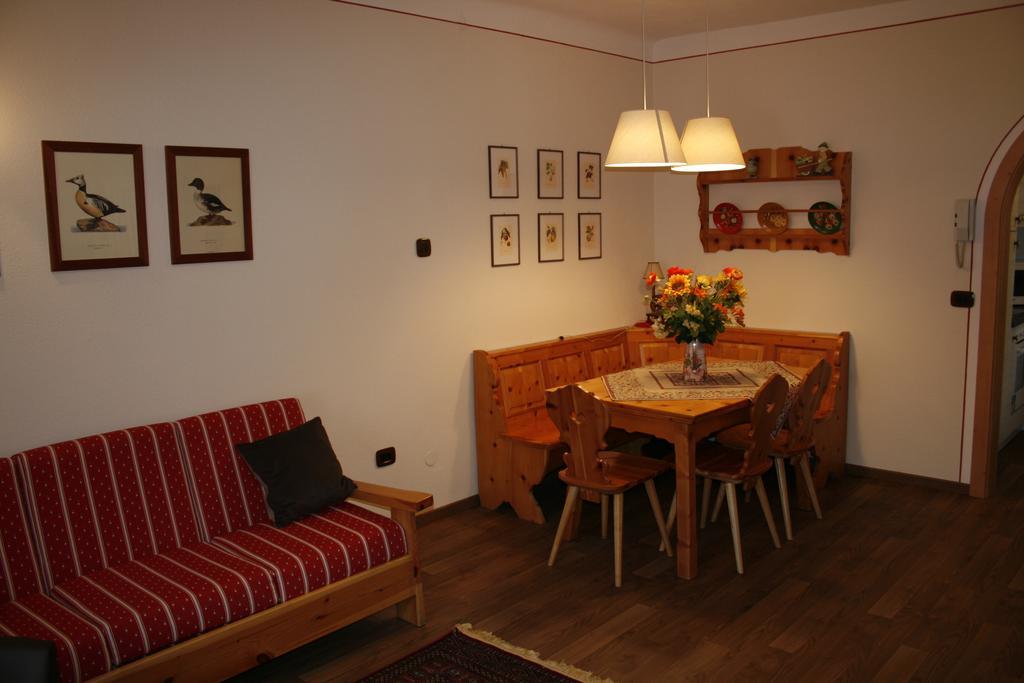 Casa Basilio Lejlighed Predazzo Værelse billede