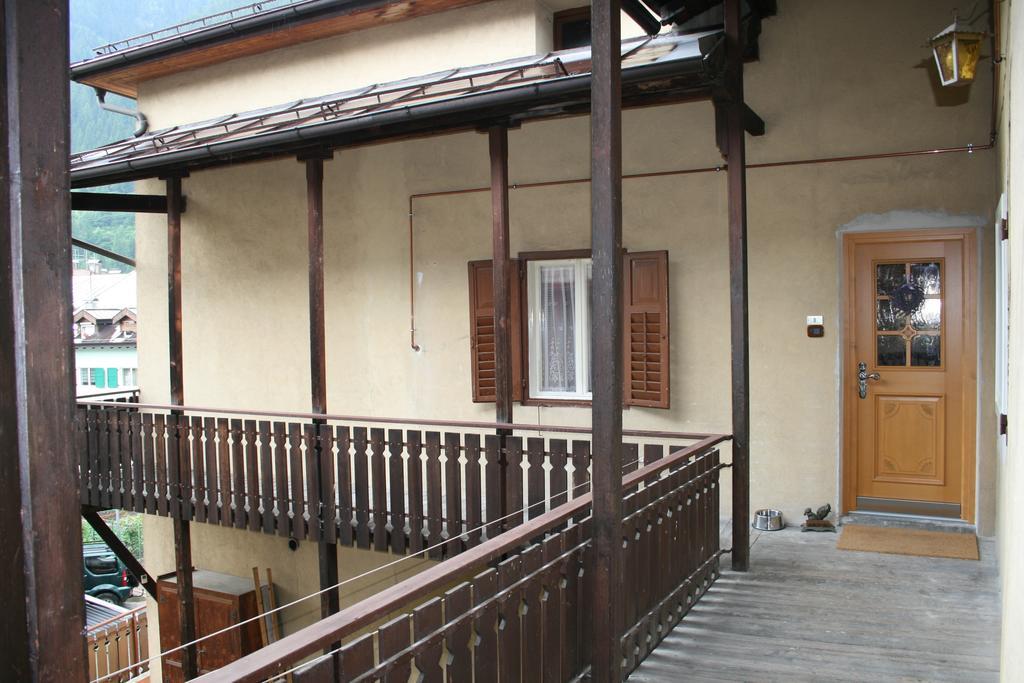 Casa Basilio Lejlighed Predazzo Værelse billede